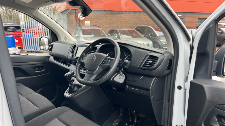 Citroen Dispatch M Diesel 1000 1.5 BlueHDi 100 Van Driver Edition